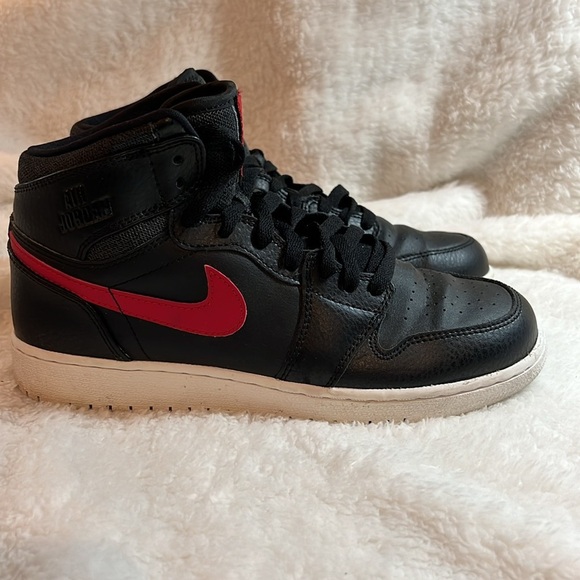 Nike air Jordan retro youth 6.5 EUC - Picture 6 of 15